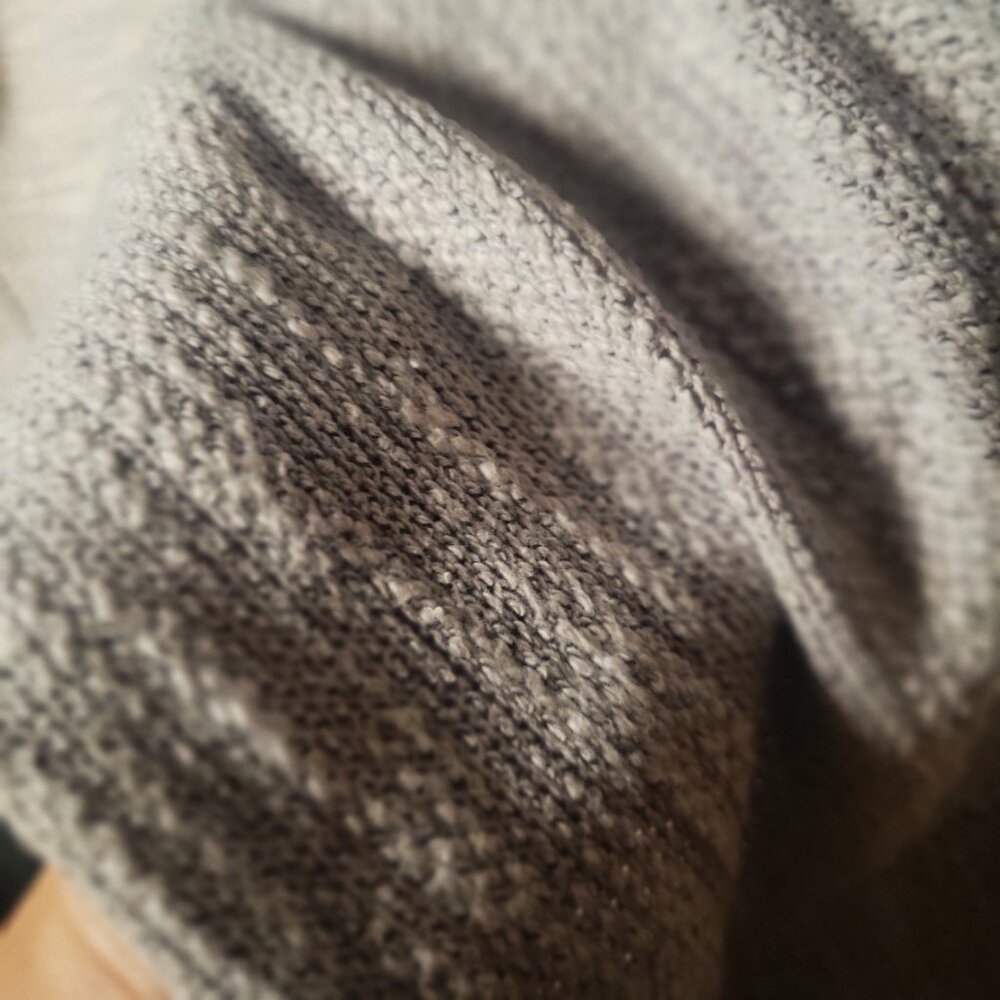 Lowrys Farm Women's Lightweight Short Sleeve Textured Sweater/Top - Size M - Picture 3 of 13